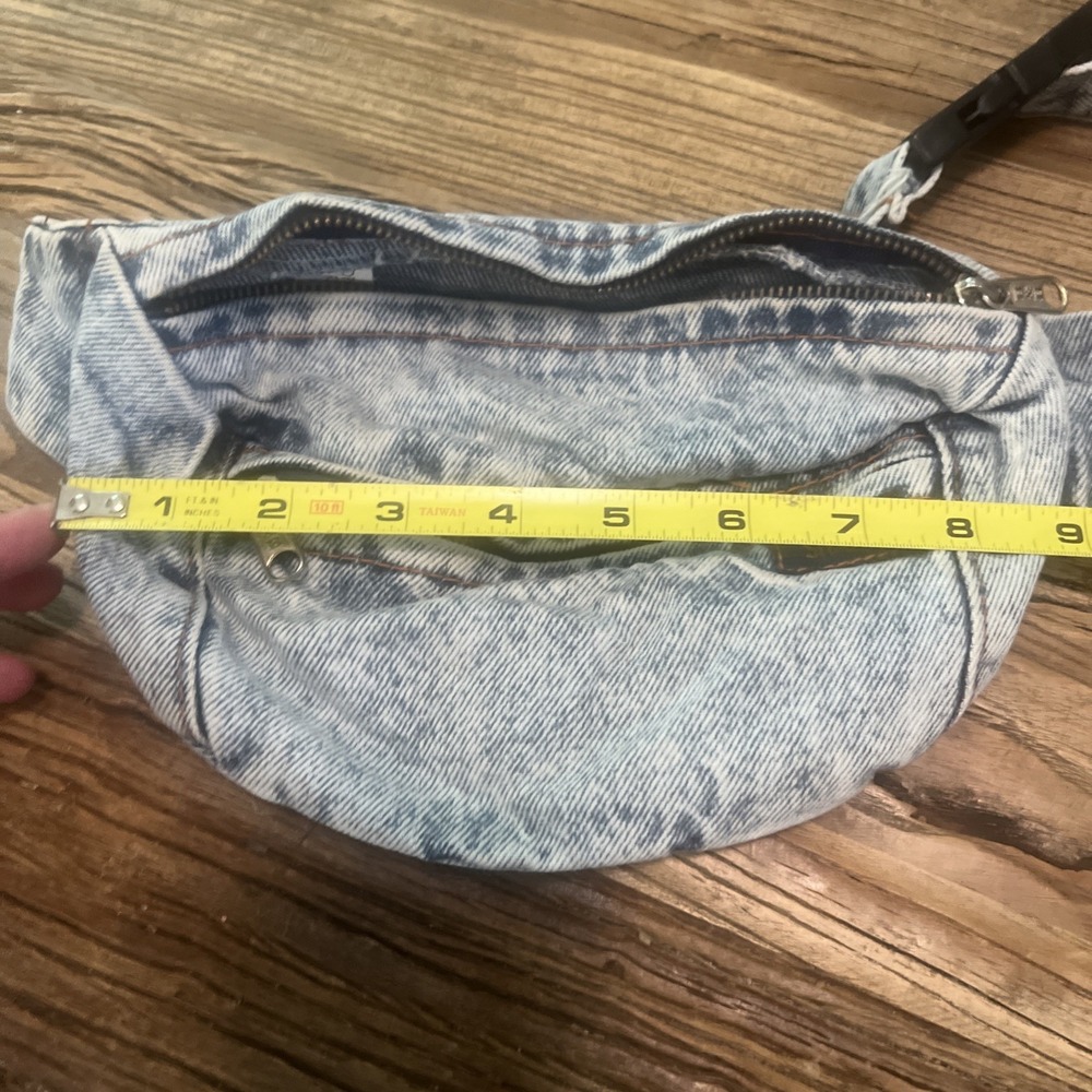 VTG SHANE Denim Fanny Pack Waist Bag Blue Dual Pocket Adjustabl Strap EUC TAIWAN - Picture 8 of 8